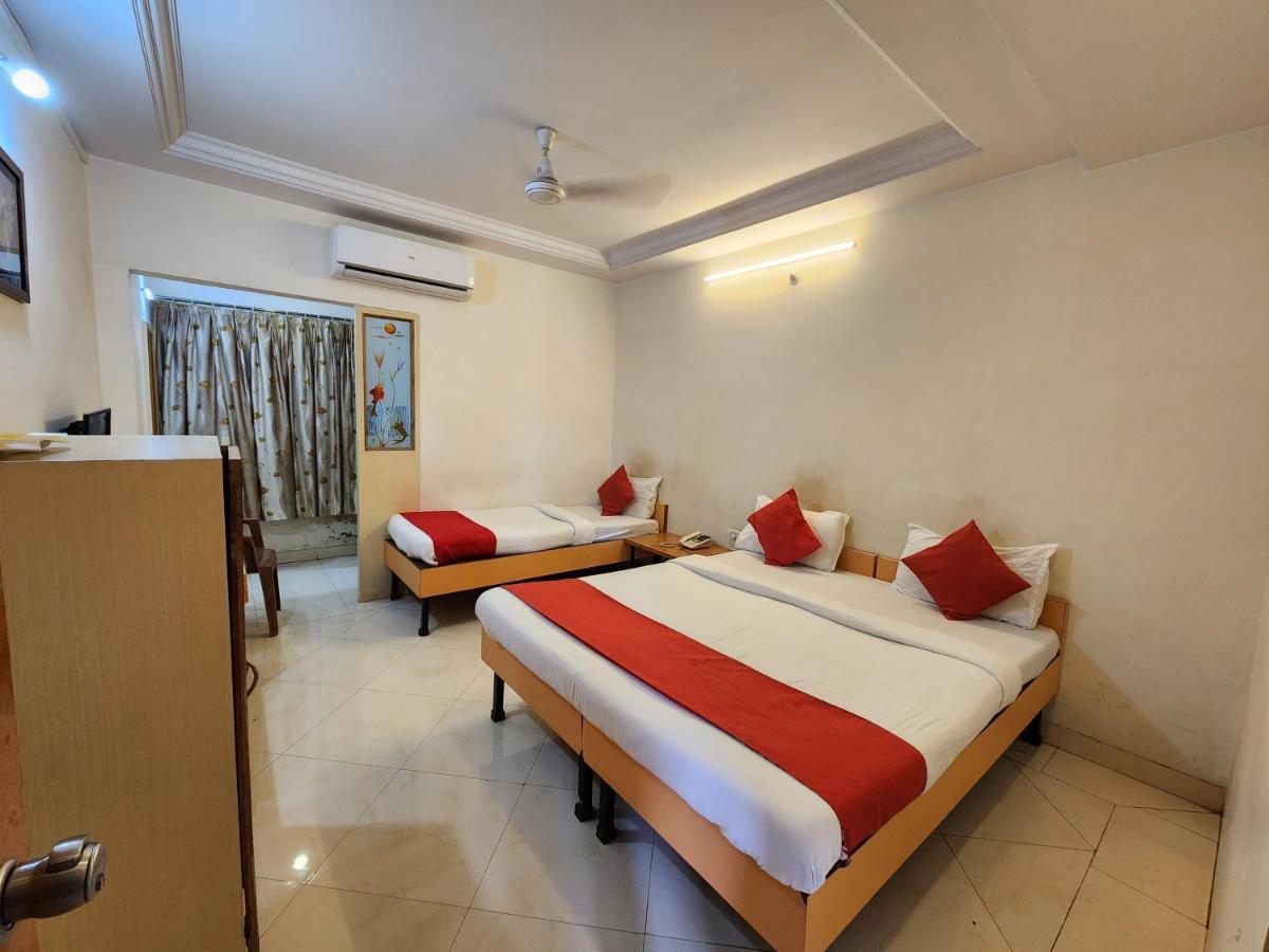 Hotel Kalasai Shirdi Quarto foto