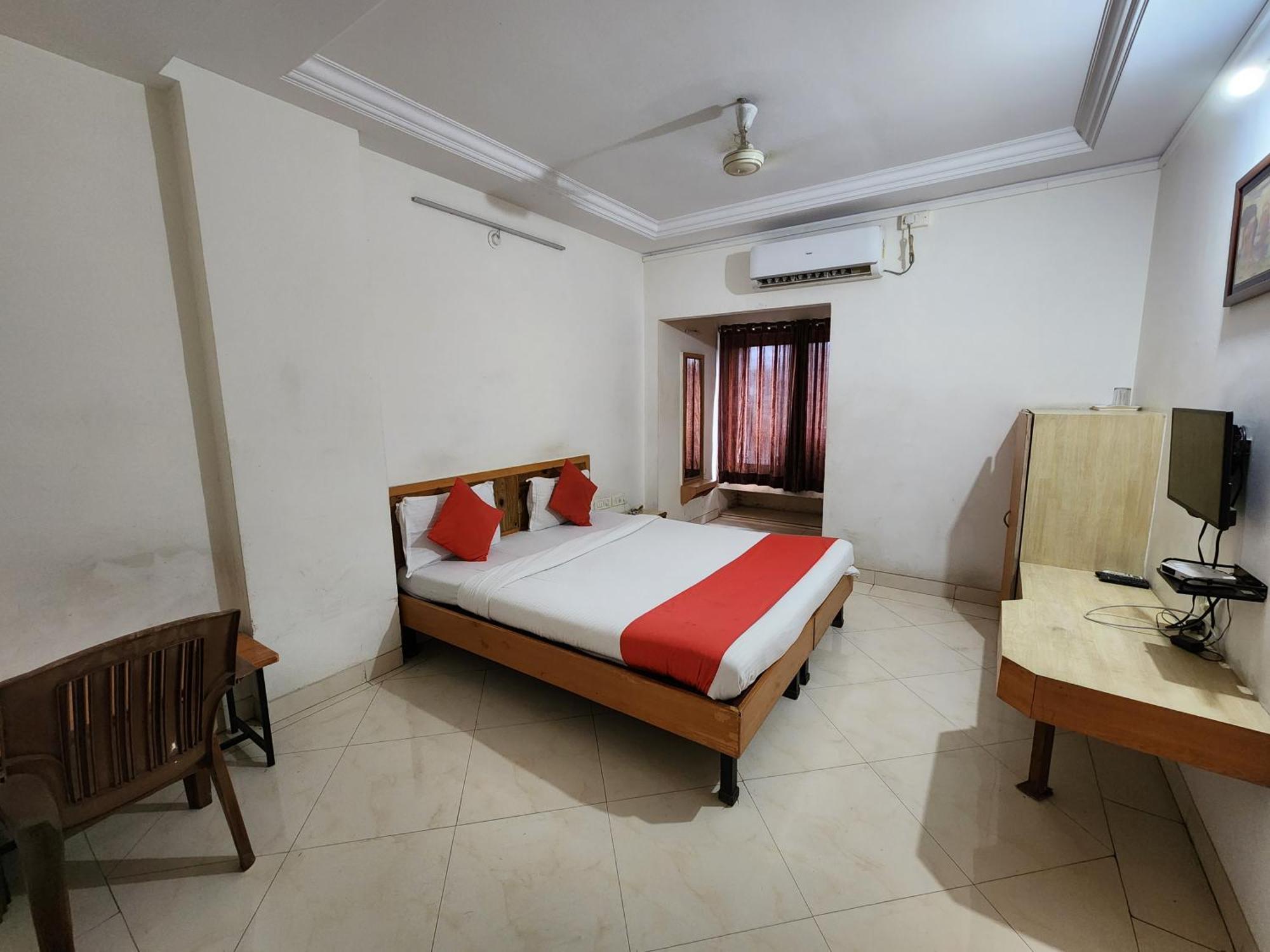 Hotel Kalasai Shirdi Quarto foto